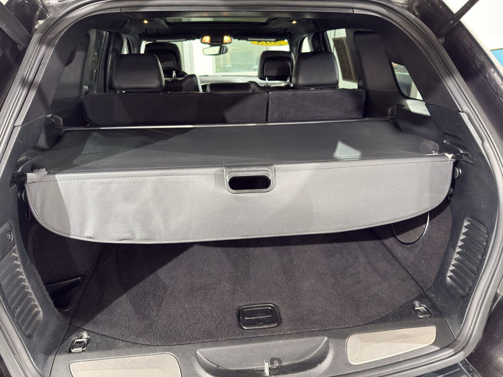 Used 2018 Jeep Grand Cherokee Limited w/ Luxury Group II image 11