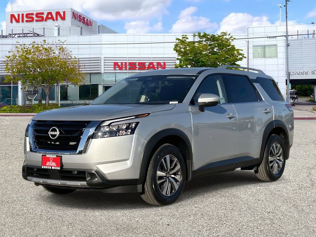 New 2025 Nissan Pathfinder SL