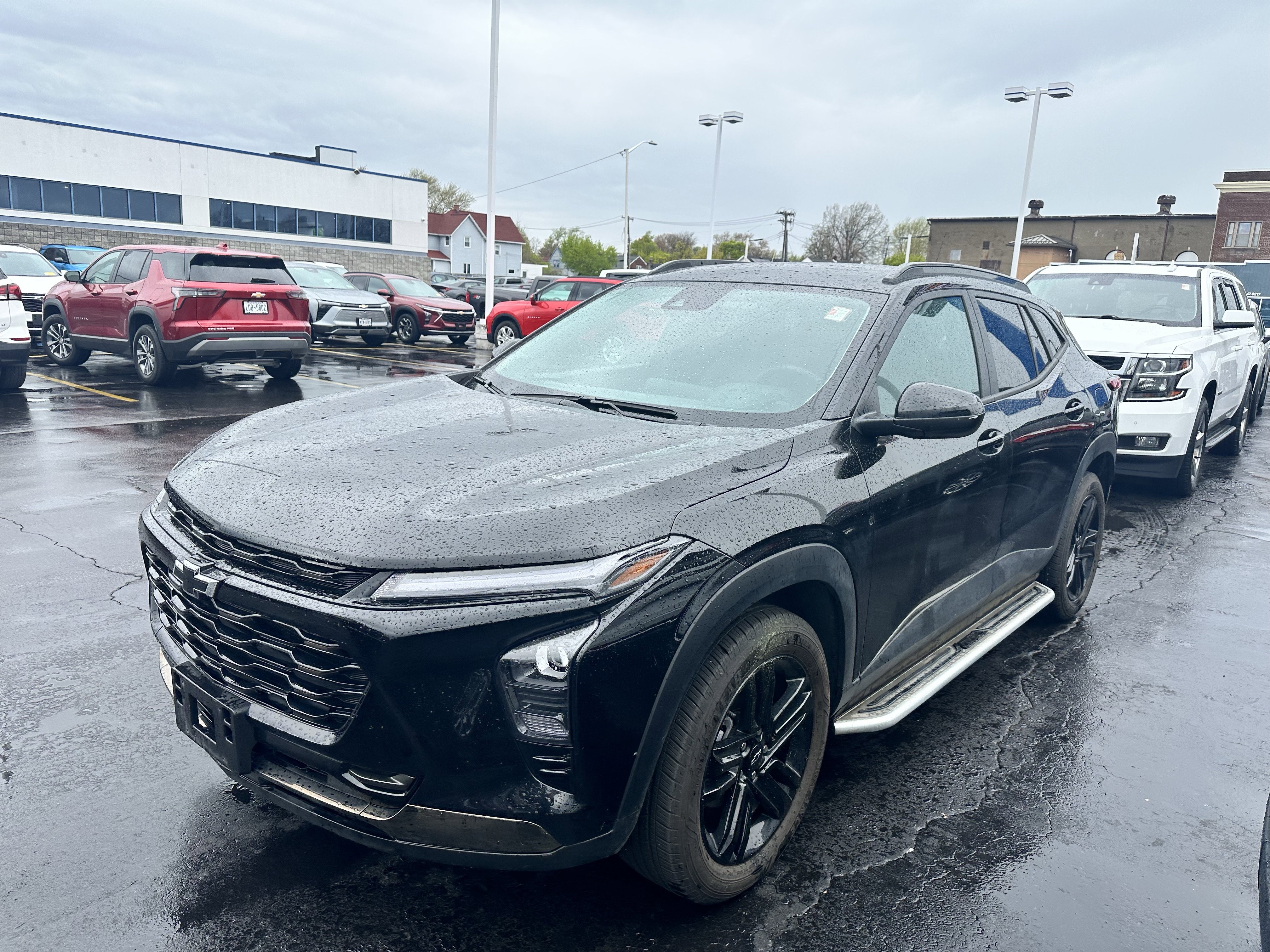 Used 2024 Chevrolet Trax ACTIV w/ Driver Confidence Package FWD image 3
