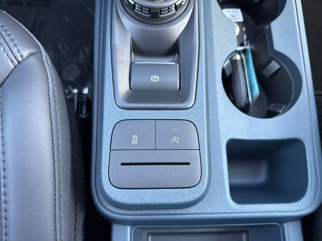 New 2025 Ford Maverick Lariat w/ Black Appearance Package image 36