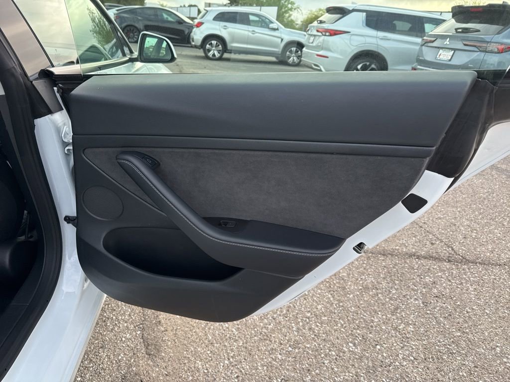Used 2023 Tesla Model 3 Standard Range image 29