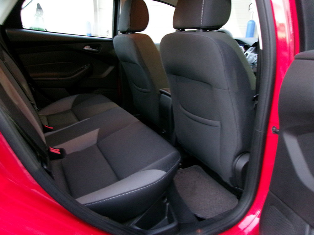 Used 2014 Ford Focus SE image 12