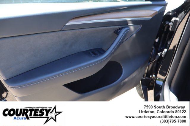 Used 2024 Tesla Model Y Long Range AWD/4WD image 21