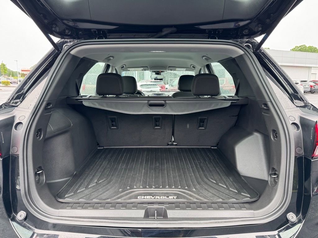 Used 2023 Chevrolet Equinox LS image 10