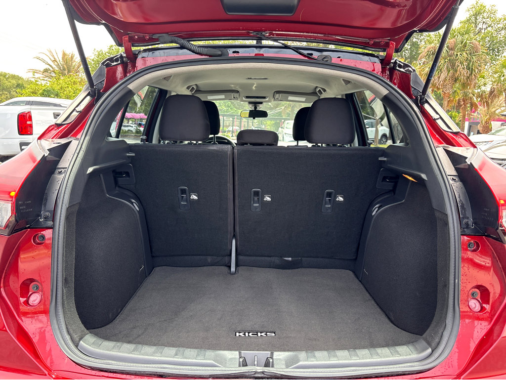 Used 2023 Nissan Kicks SV FWD image 23