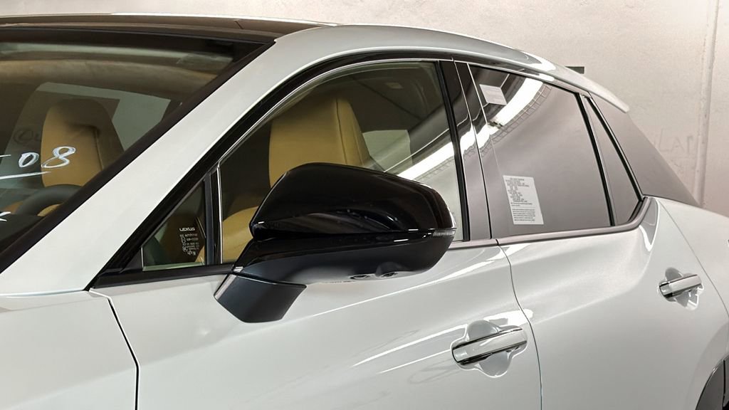 New 2026 Lexus RZ 450e AWD image 5