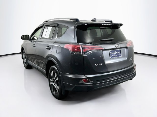 Used 2016 Toyota RAV4 LE AWD/4WD image 6