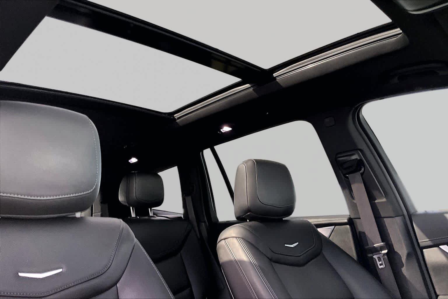 Used 2023 Cadillac XT6 Luxury FWD image 14