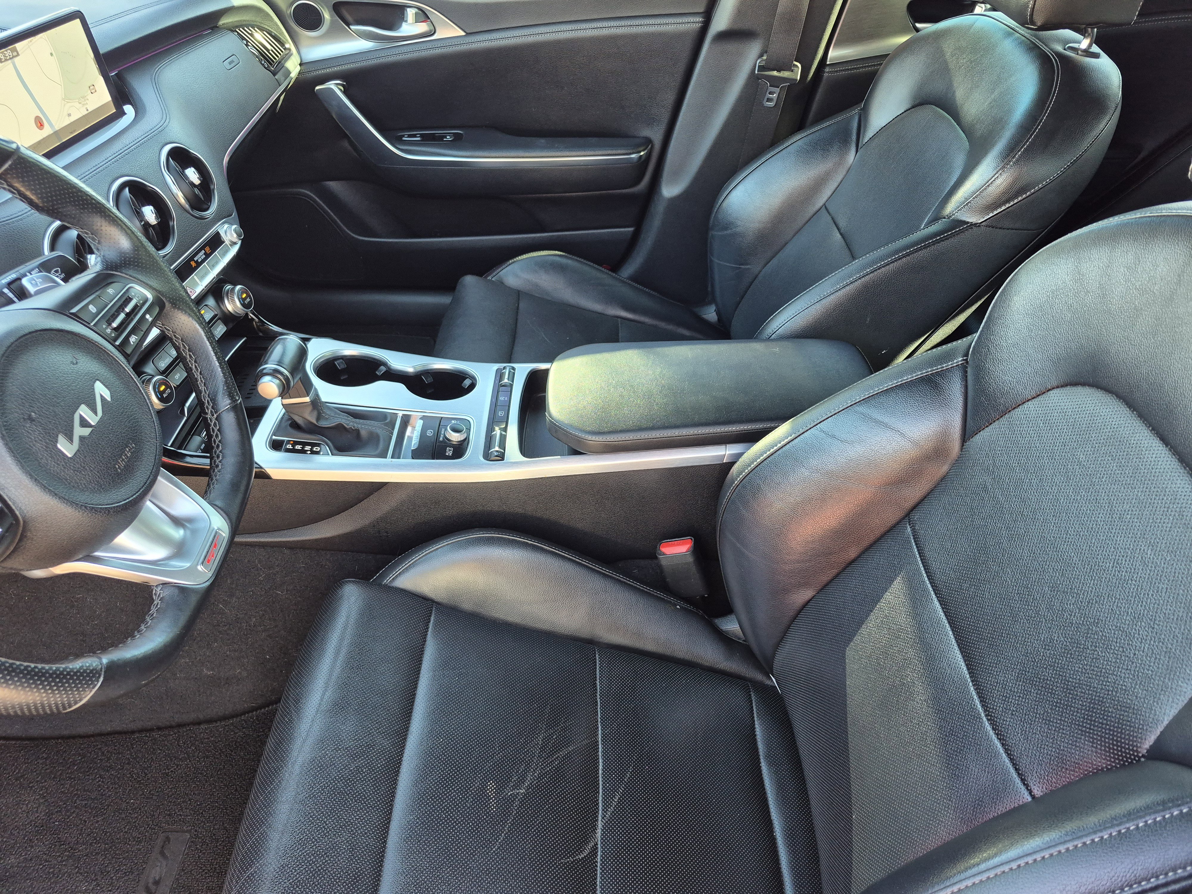 Used 2022 Kia Stinger GT1 image 28