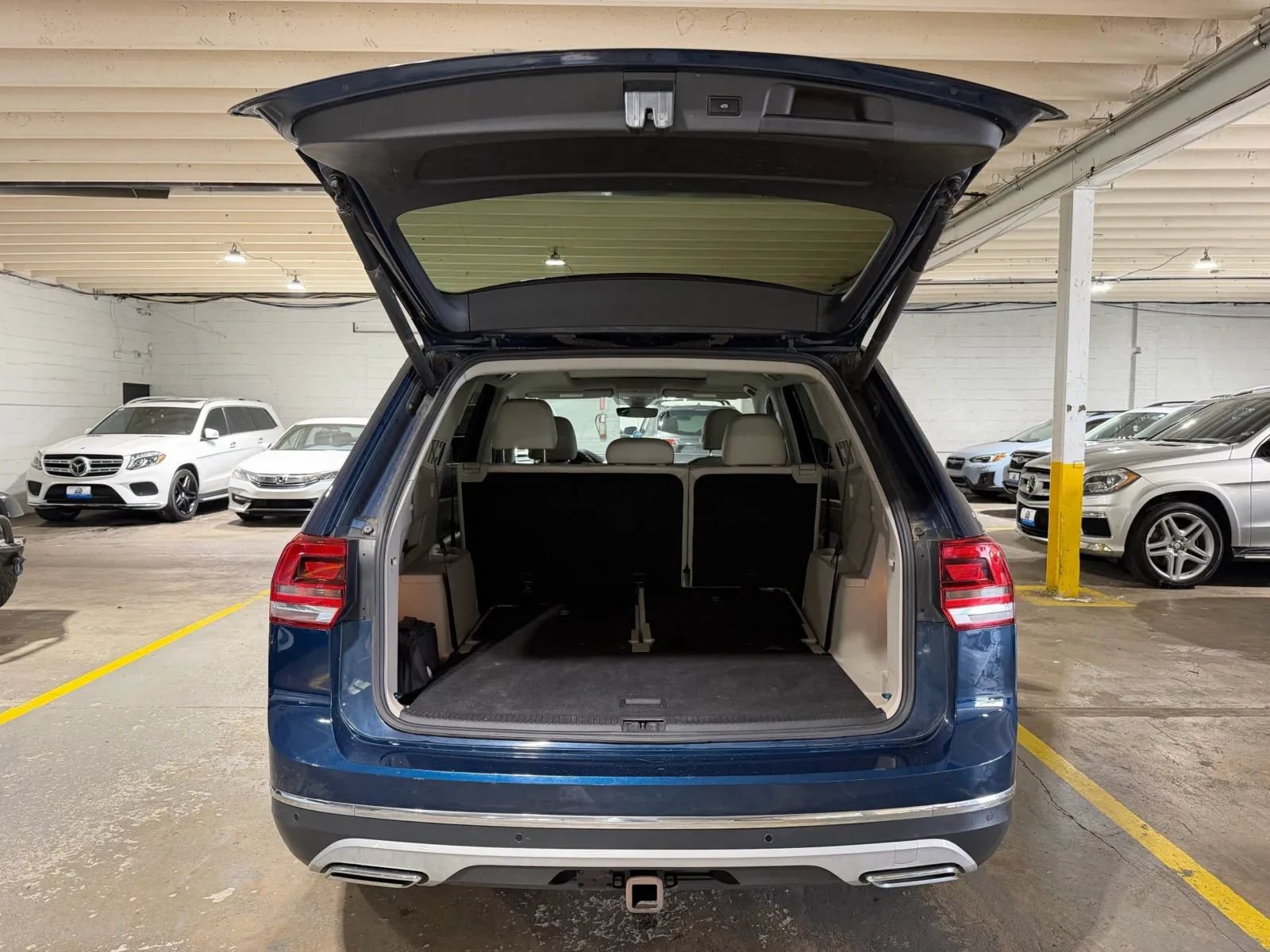 Used 2018 Volkswagen Atlas SEL AWD/4WD image 8