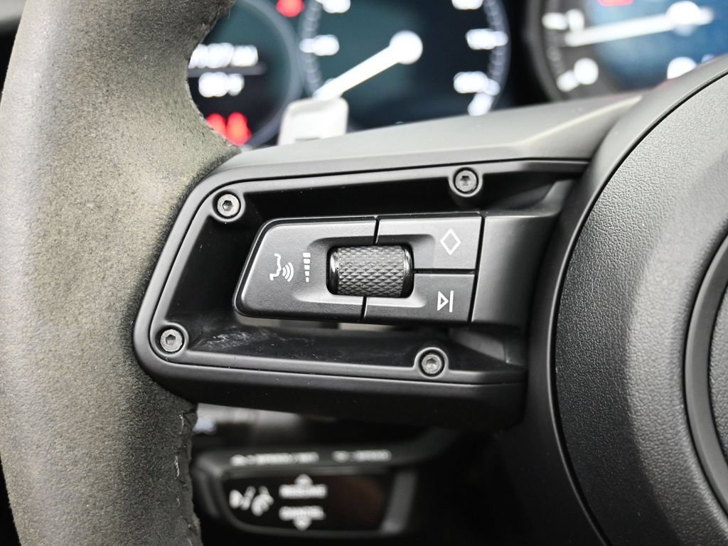 Certified 2022 Porsche 911 Targa 4 GTS AWD/4WD image 19