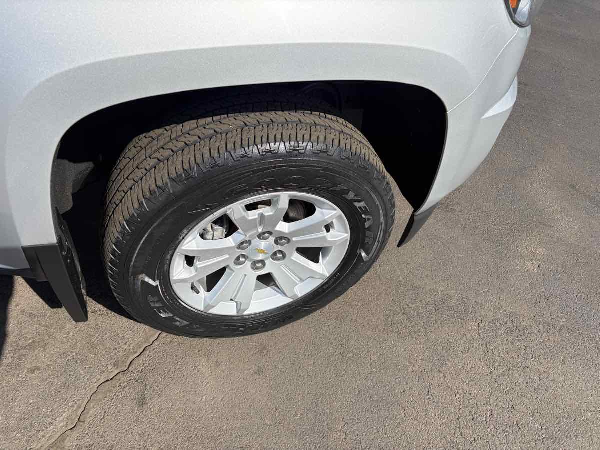 Used 2020 Chevrolet Colorado LT w/ Safety Package AWD/4WD image 34
