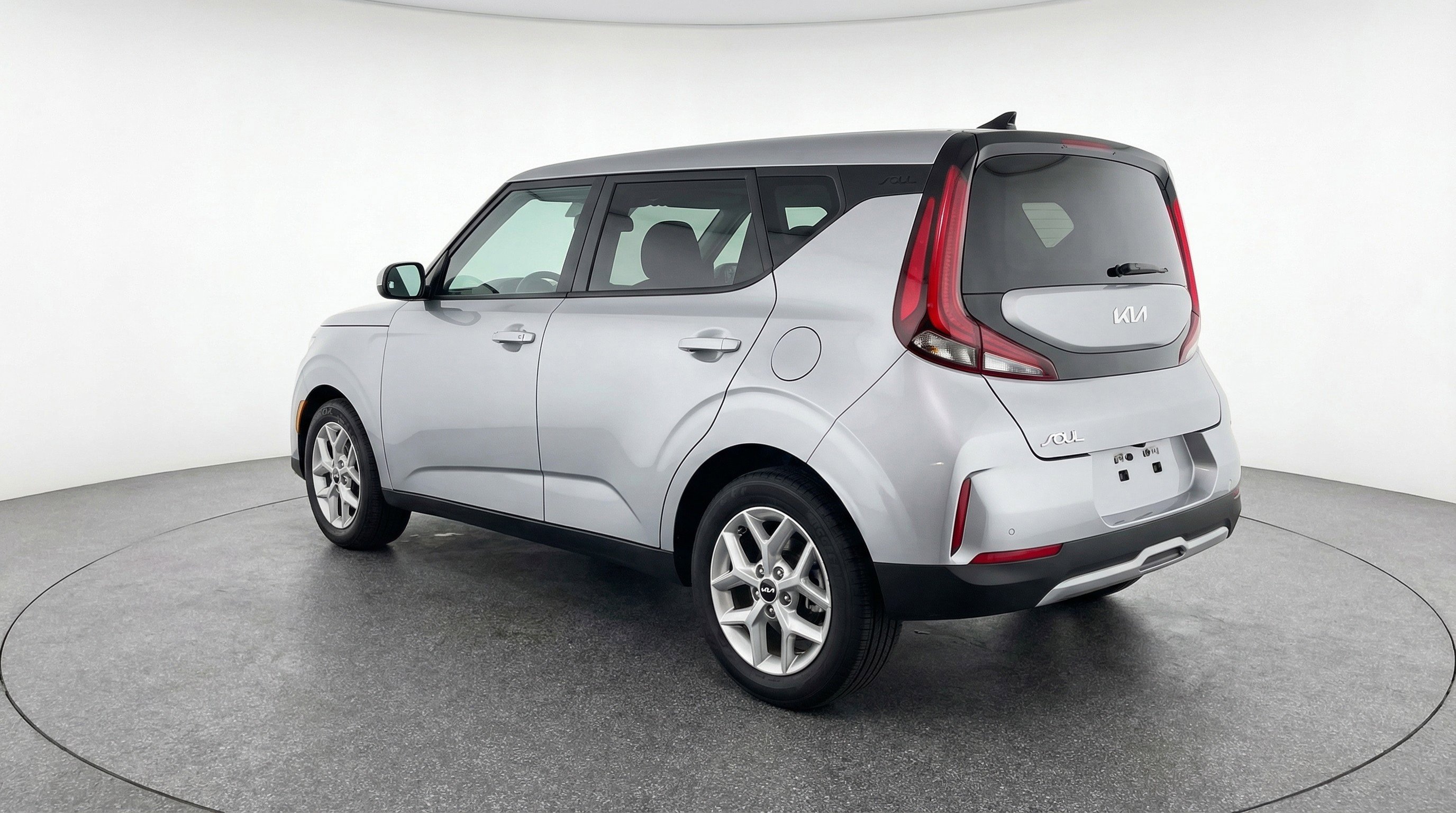 Used 2025 Kia Soul LX w/ LX Technology Package image 6