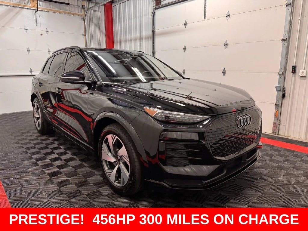 Used 2025 Audi Q6 e-tron Prestige w/ 20" Wheel Package AWD/4WD image 5