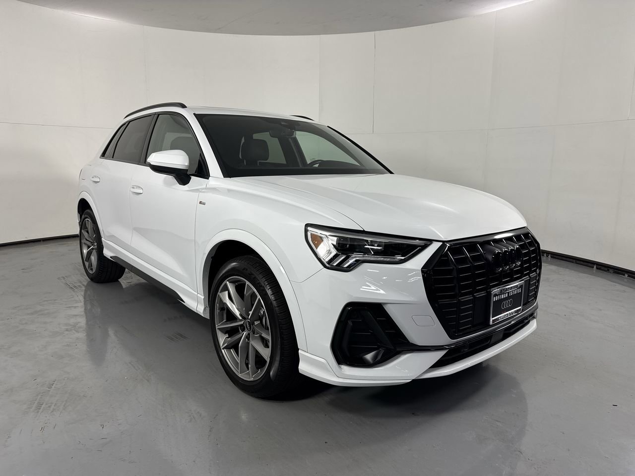Used 2022 Audi Q3 2.0T Premium Plus w/ Premium Plus Package AWD/4WD image 4