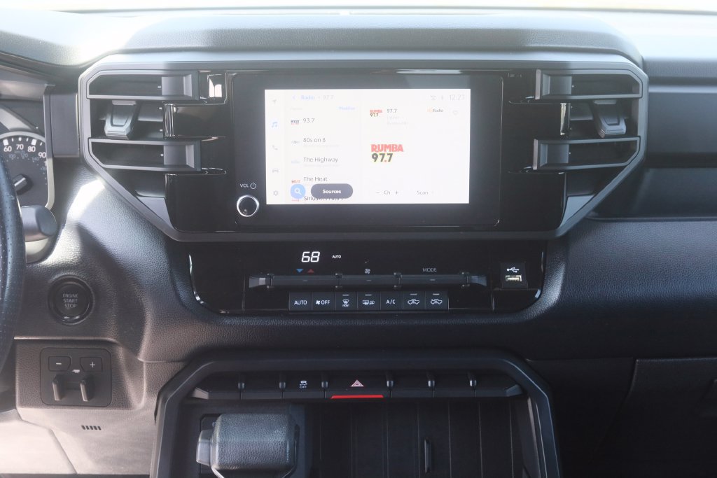Used 2025 Toyota Tundra SR5 w/ SR5 Convenience Package AWD/4WD image 17