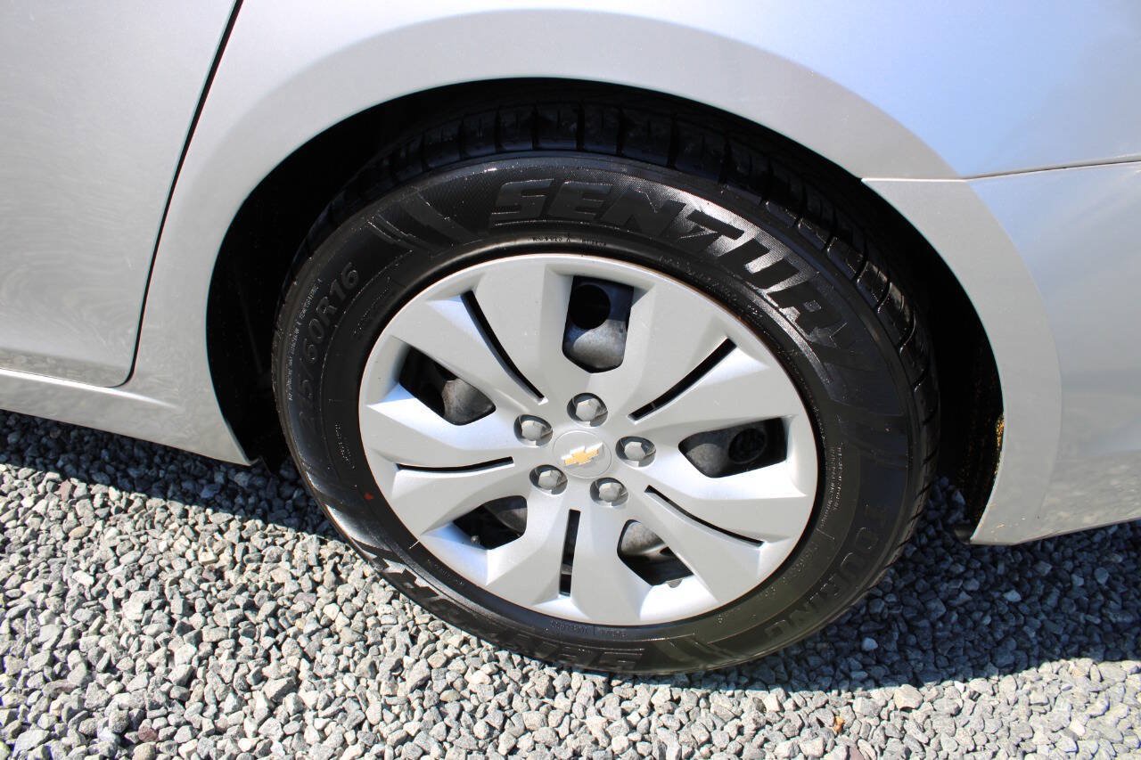 Used 2012 Chevrolet Cruze LS w/ Connectivity Package FWD image 24