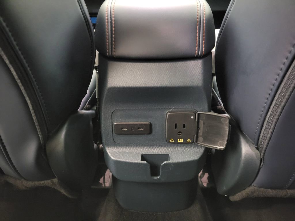 Used 2025 Ford Maverick Lariat w/ 4K Tow Package image 17