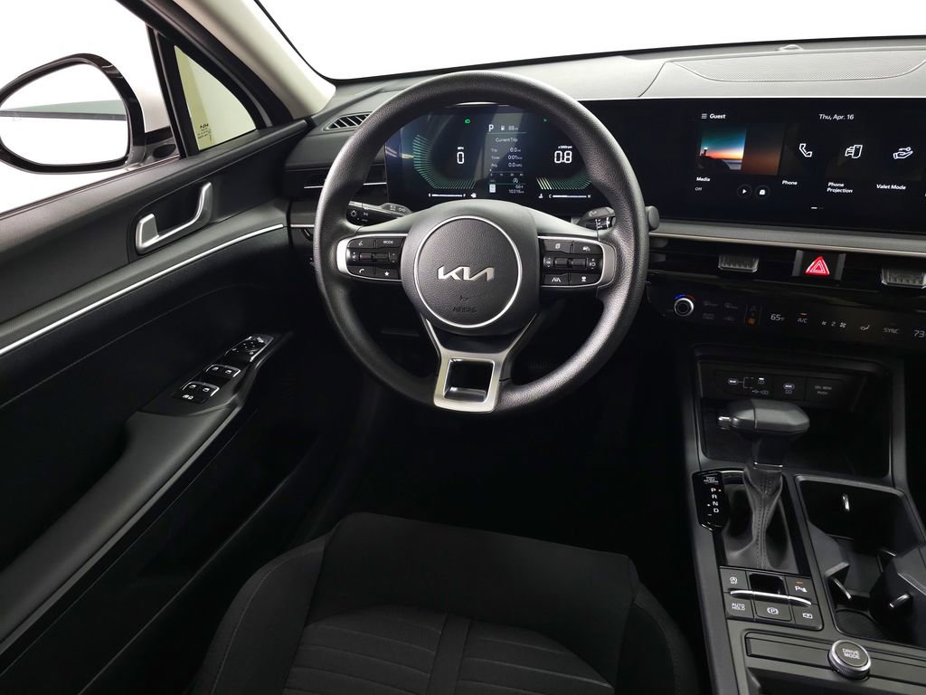 Used 2025 Kia K5 LXS FWD image 17