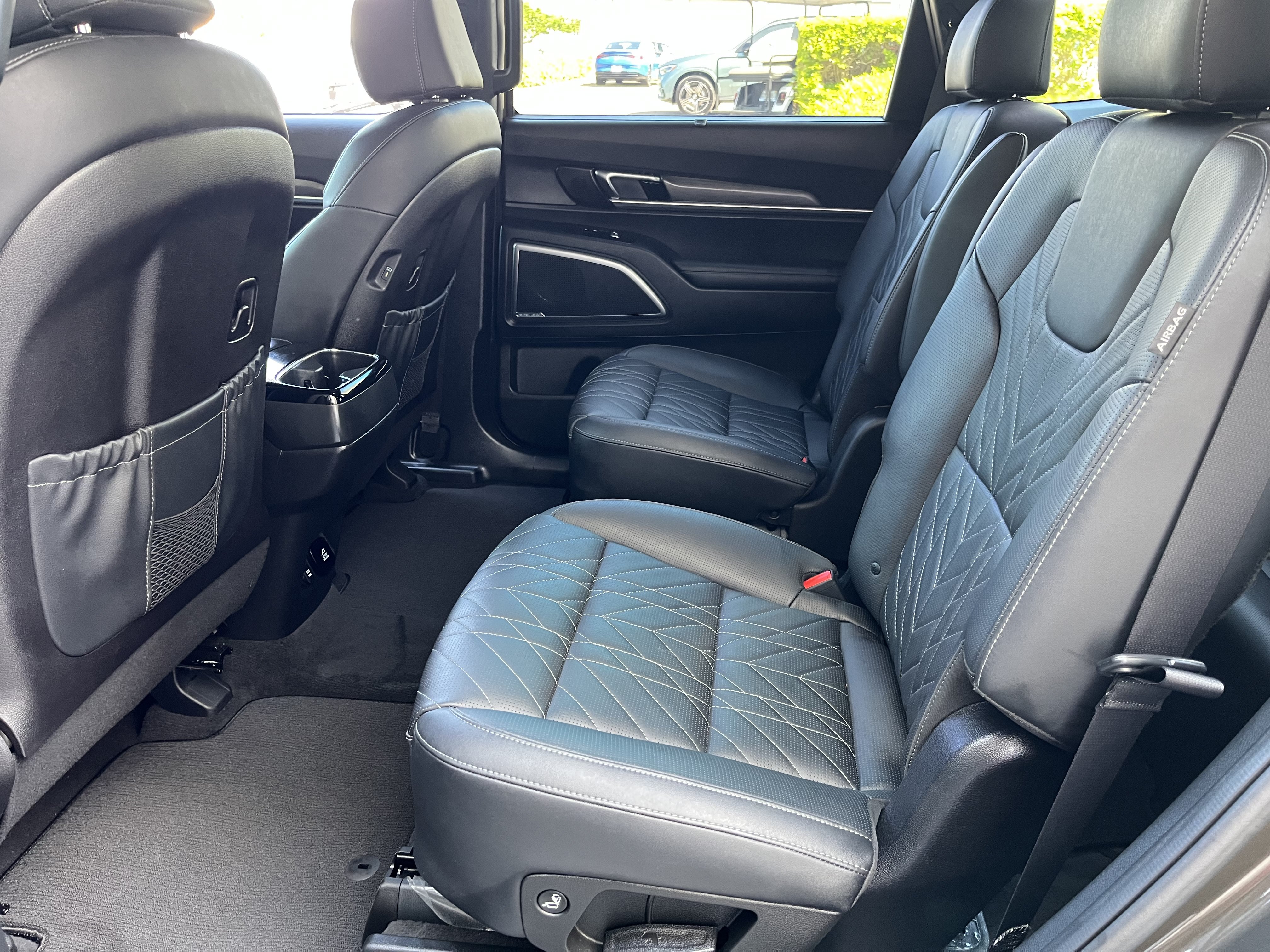 Used 2023 Kia Telluride SX Prestige X-Pro AWD/4WD image 16