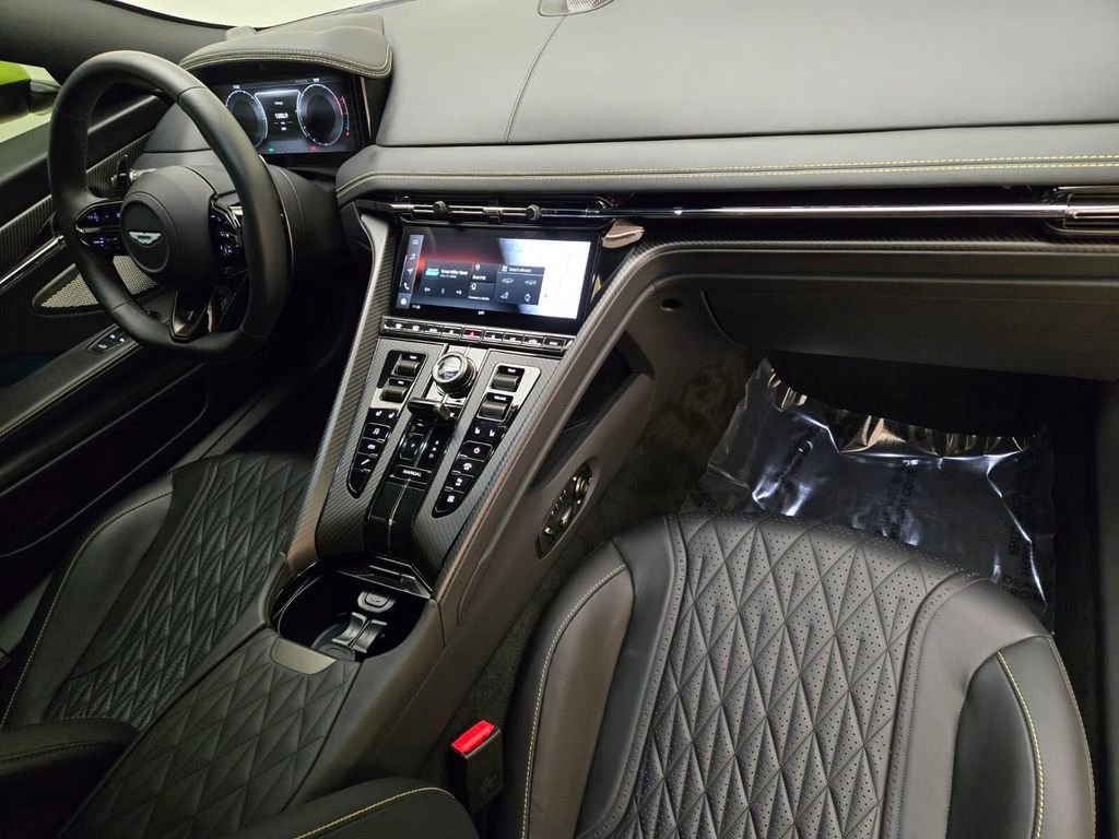 Used 2024 Aston Martin DB12 Coupe RWD image 24