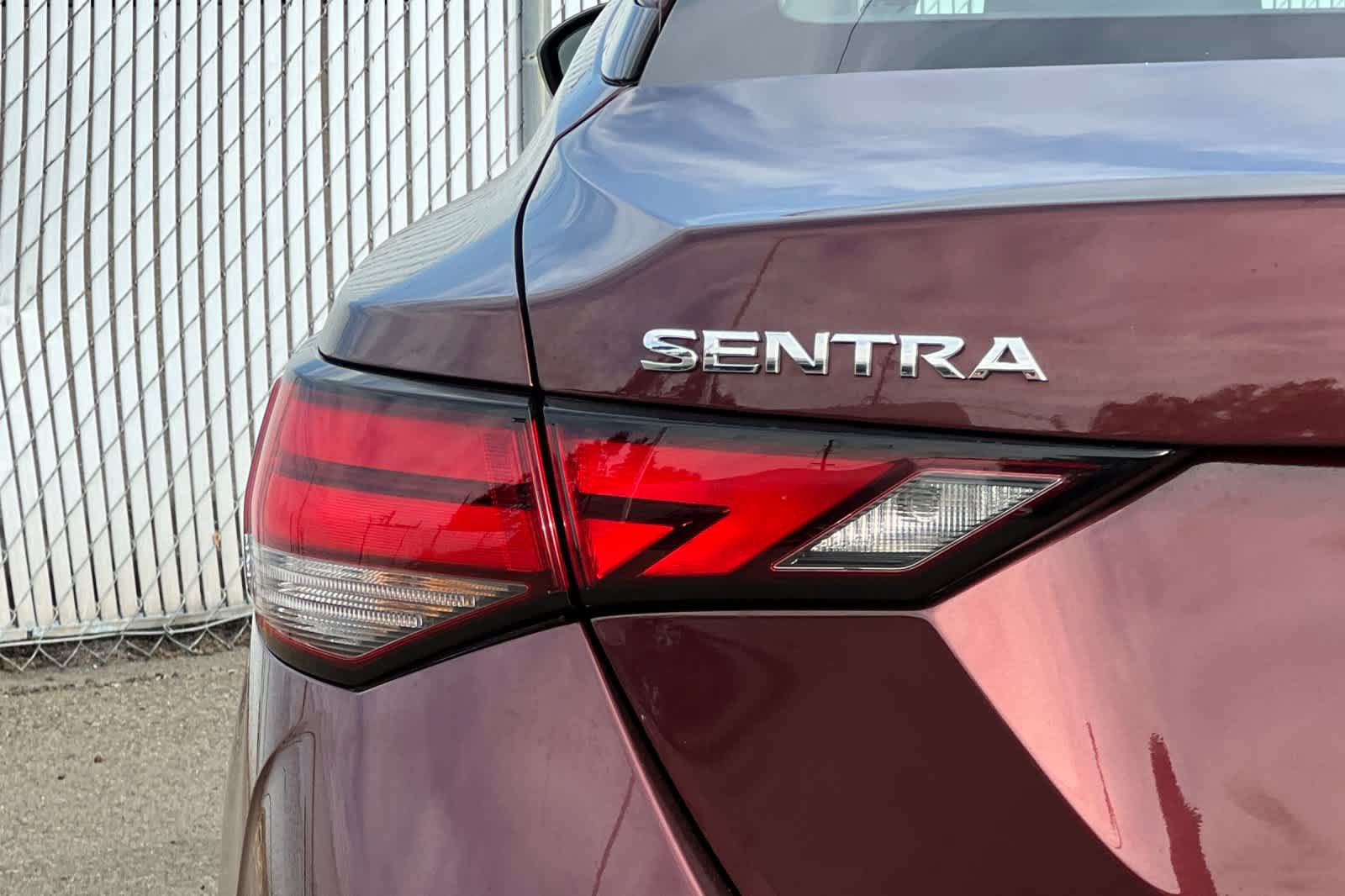 Used 2025 Nissan Sentra SV FWD image 23