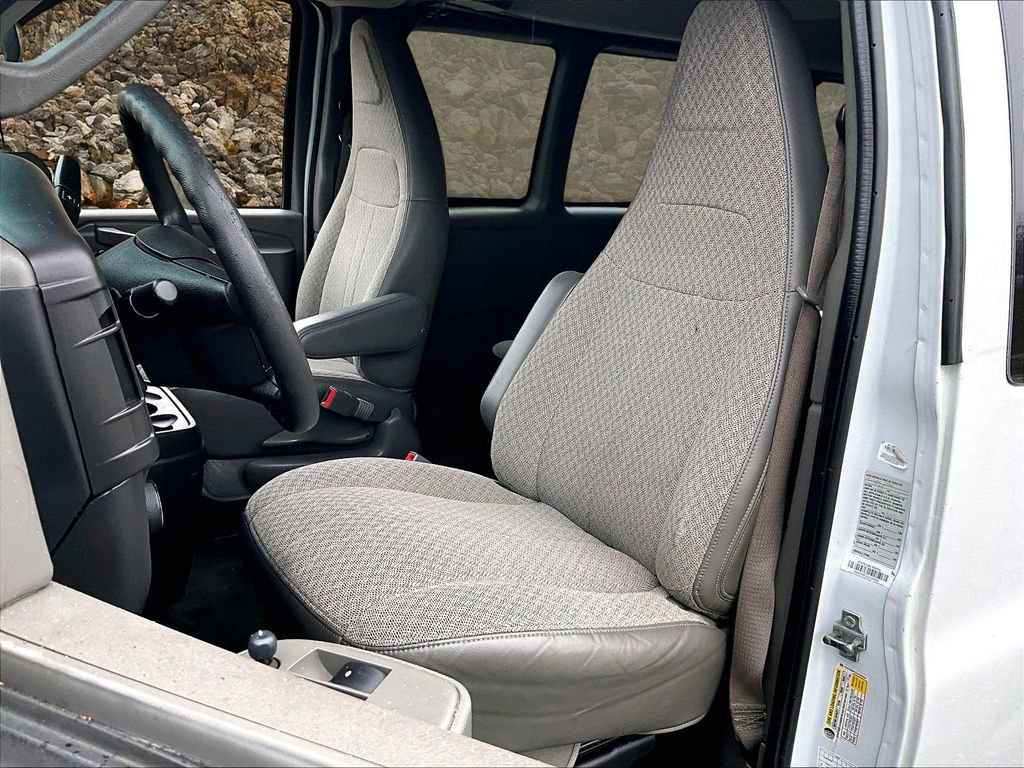 Used 2018 Chevrolet Express 3500 LT w/ LT Preferred Equipment Group image 23