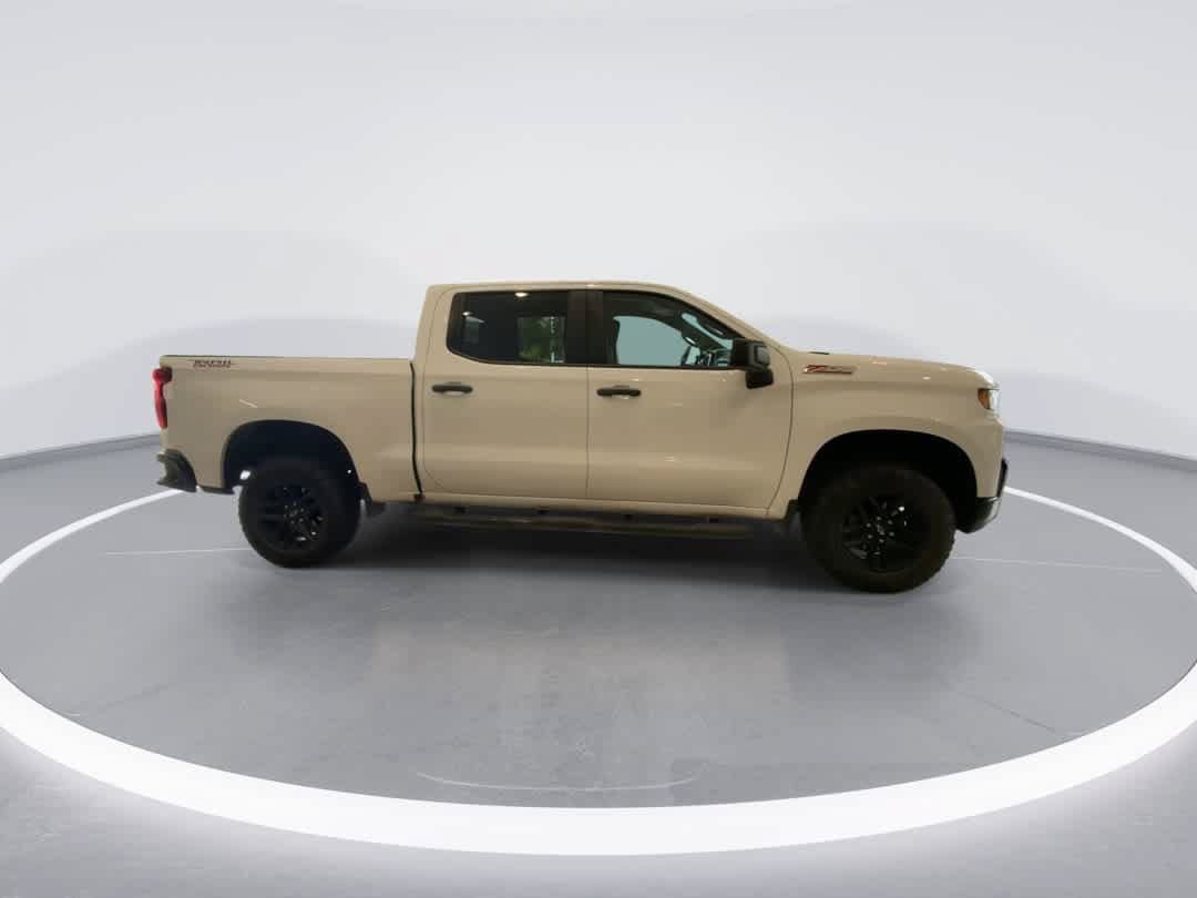 Used 2020 Chevrolet Silverado 1500 Custom Trail Boss w/ Custom Convenience Package AWD/4WD image 9