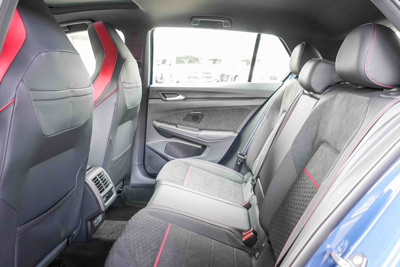New 2026 Volkswagen GTI SE FWD image 20