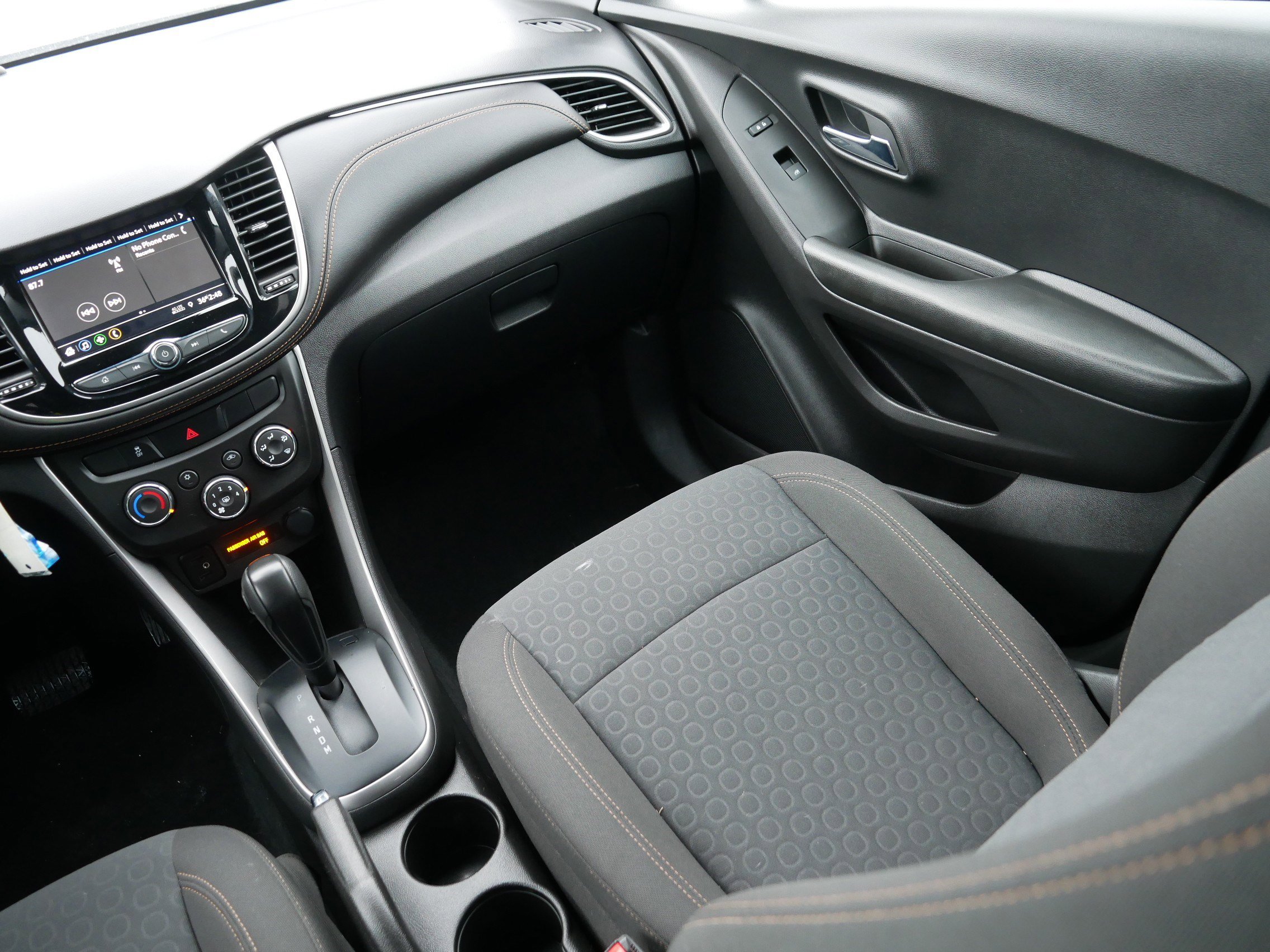 Used 2022 Chevrolet Trax LS w/ Tint and Cruise Package image 11