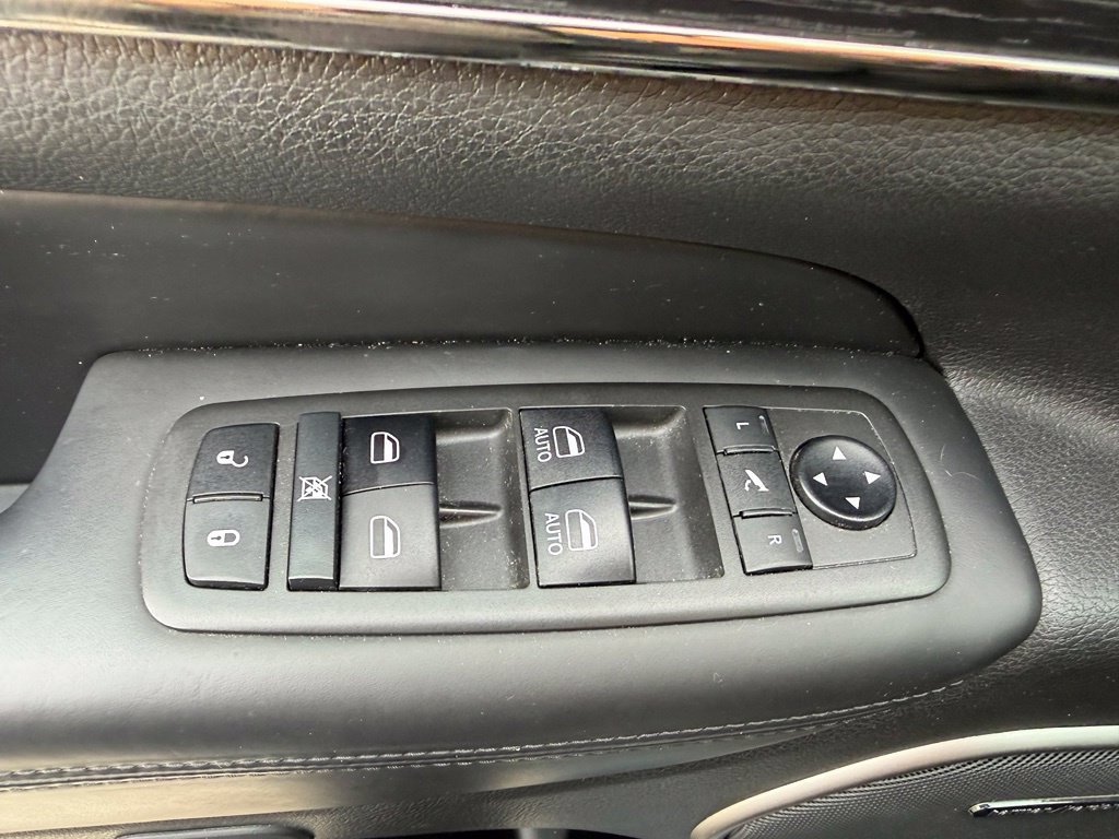 Used 2021 Jeep Grand Cherokee High Altitude AWD/4WD image 27