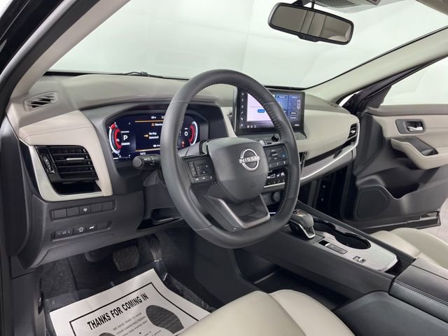 Used 2025 Nissan Rogue SL image 19