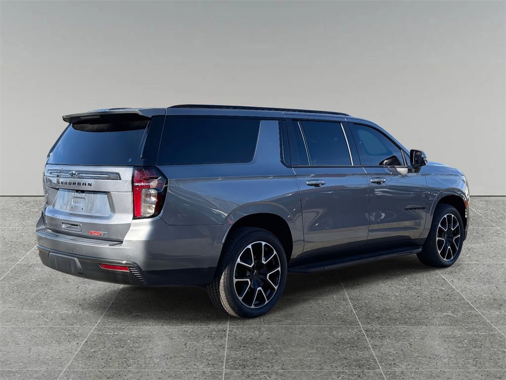 Used 2021 Chevrolet Suburban RST w/ Luxury Package image 10