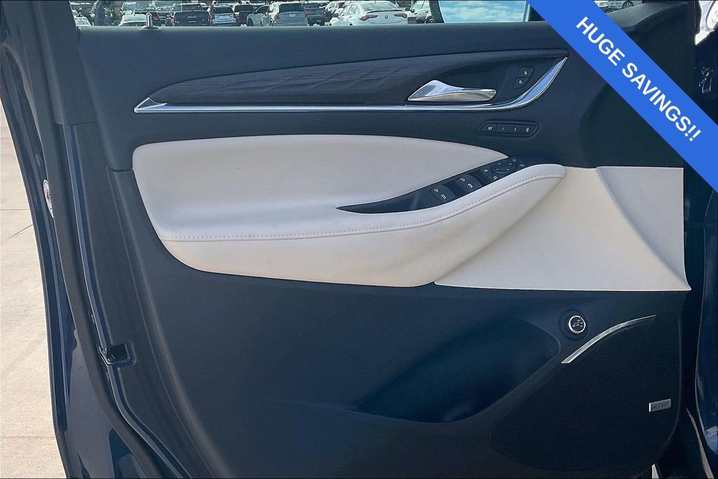 Used 2023 Buick Enclave Avenir w/ Avenir Technology Package image 23
