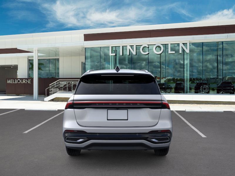 New 2025 Lincoln Nautilus Reserve image 5