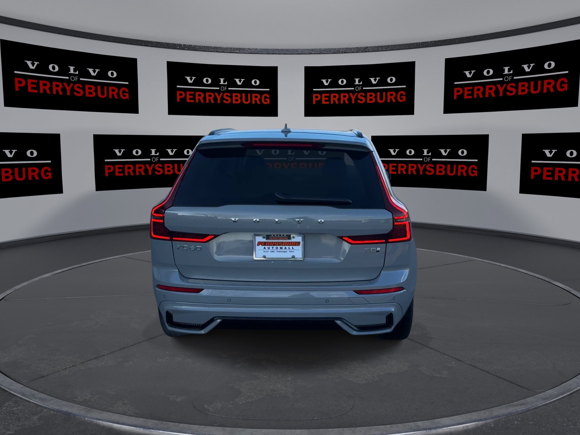 New 2026 Volvo XC60 T8 Ultra w/ Protection Package Premier image 7