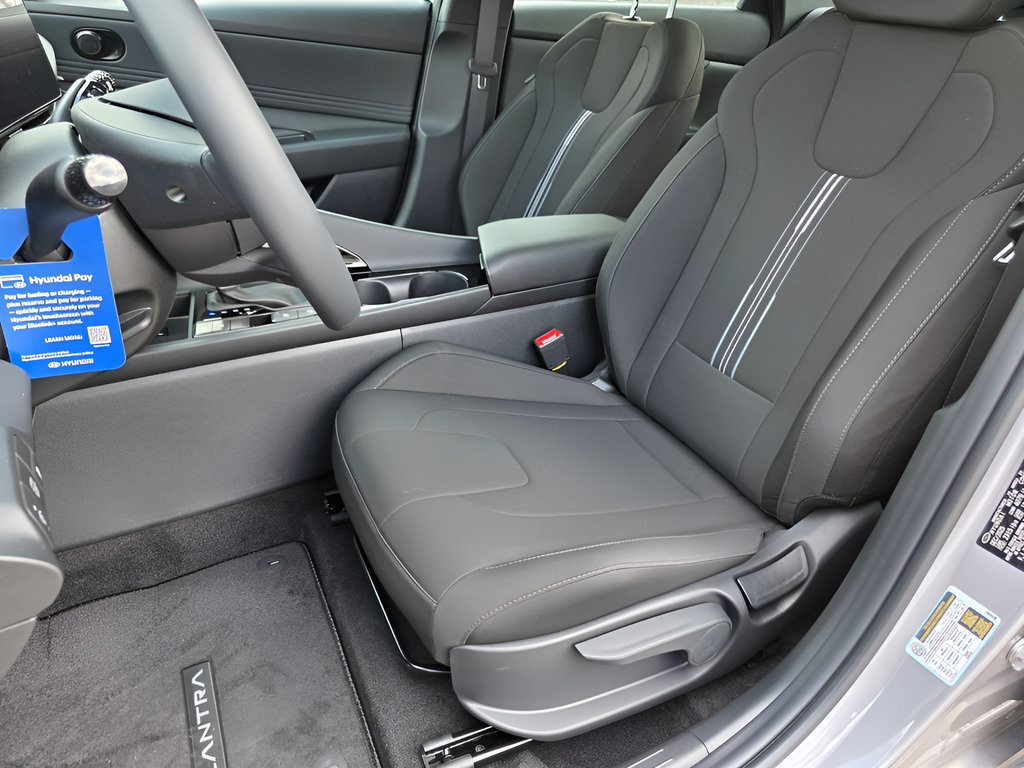 New 2026 Hyundai Elantra SEL FWD image 13