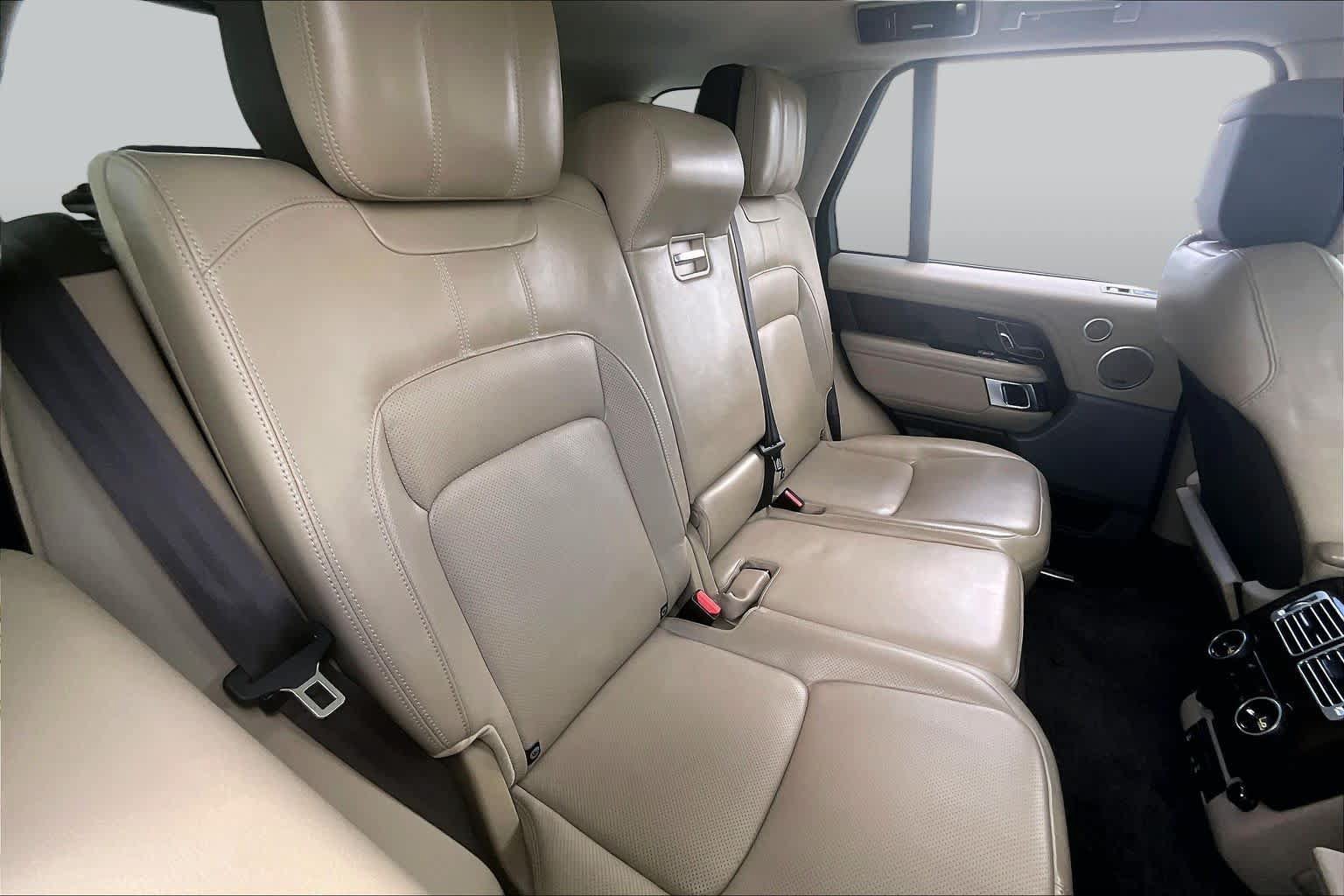 Used 2018 Land Rover Range Rover HSE AWD/4WD image 18