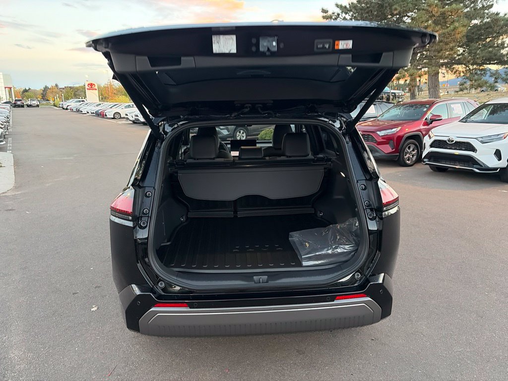 Used 2026 Toyota RAV4 XSE w/ Weather Package AWD/4WD image 17