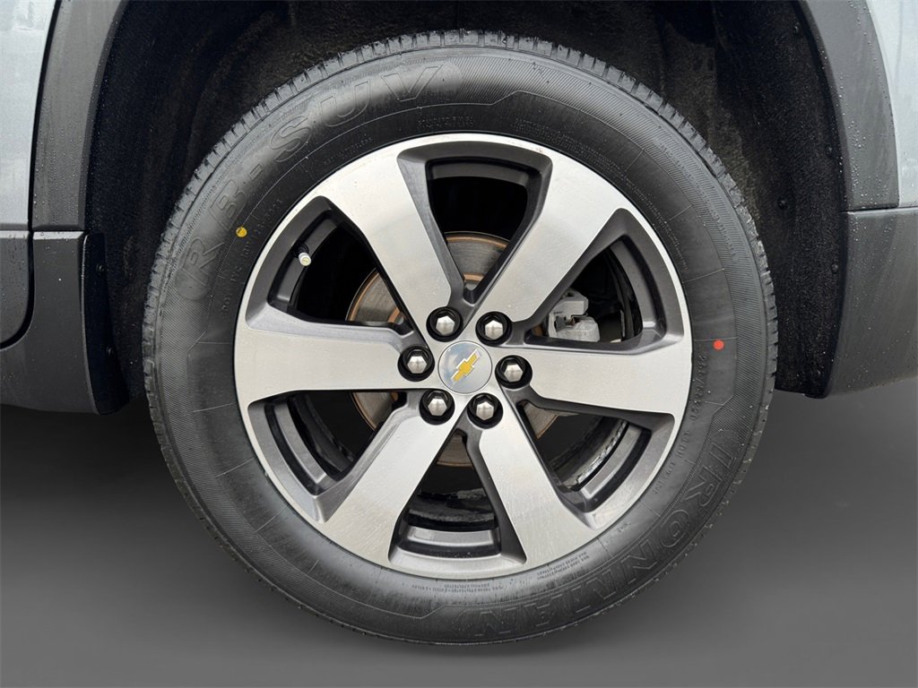 Used 2021 Chevrolet Traverse LT w/ LT Premium Package image 11