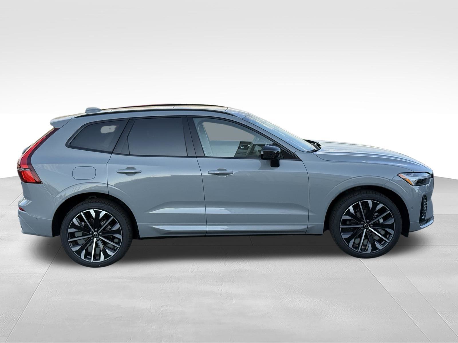 New 2027 Volvo XC60 B5 Ultra AWD/4WD image 7