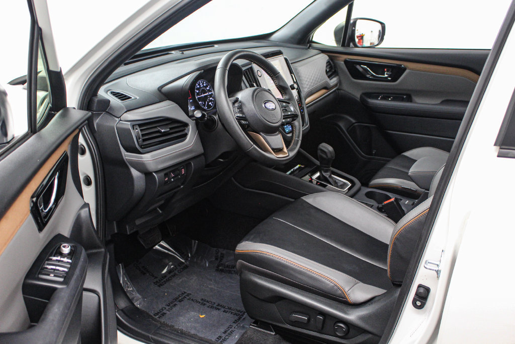 Used 2025 Subaru Forester Sport AWD/4WD image 11