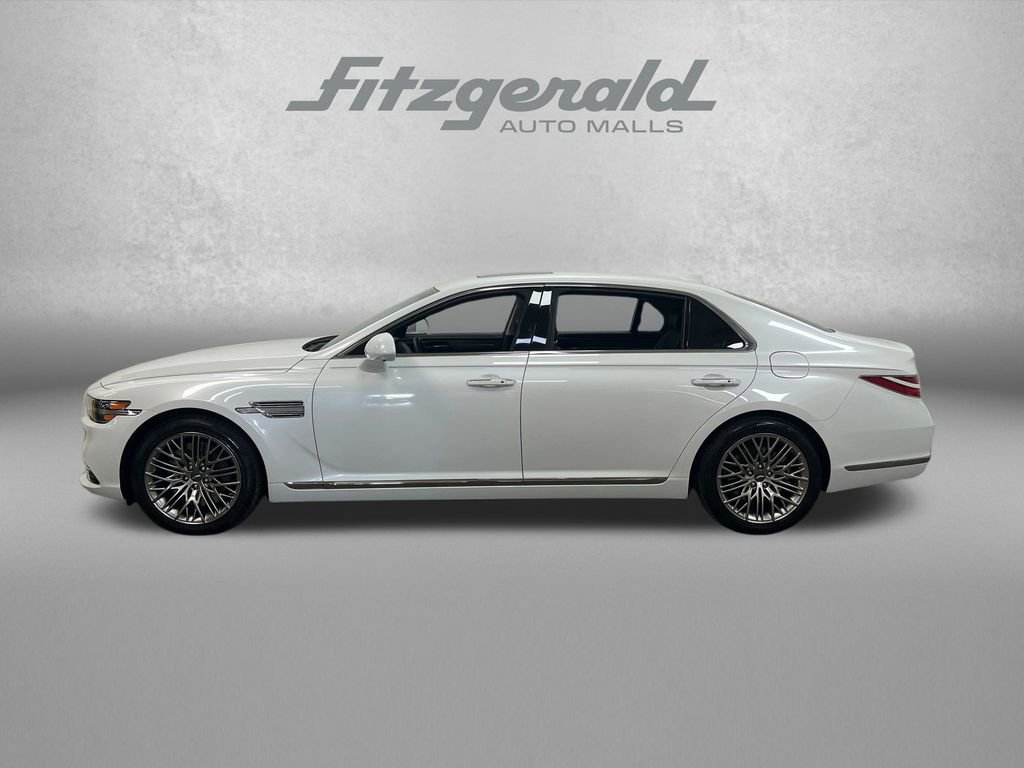 Used 2021 Genesis G90 3.3T Premium RWD image 2