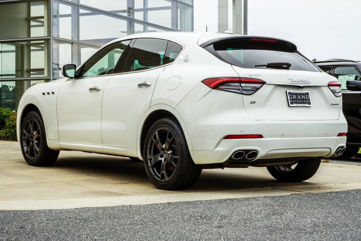 Used 2021 Maserati Levante AWD/4WD image 10