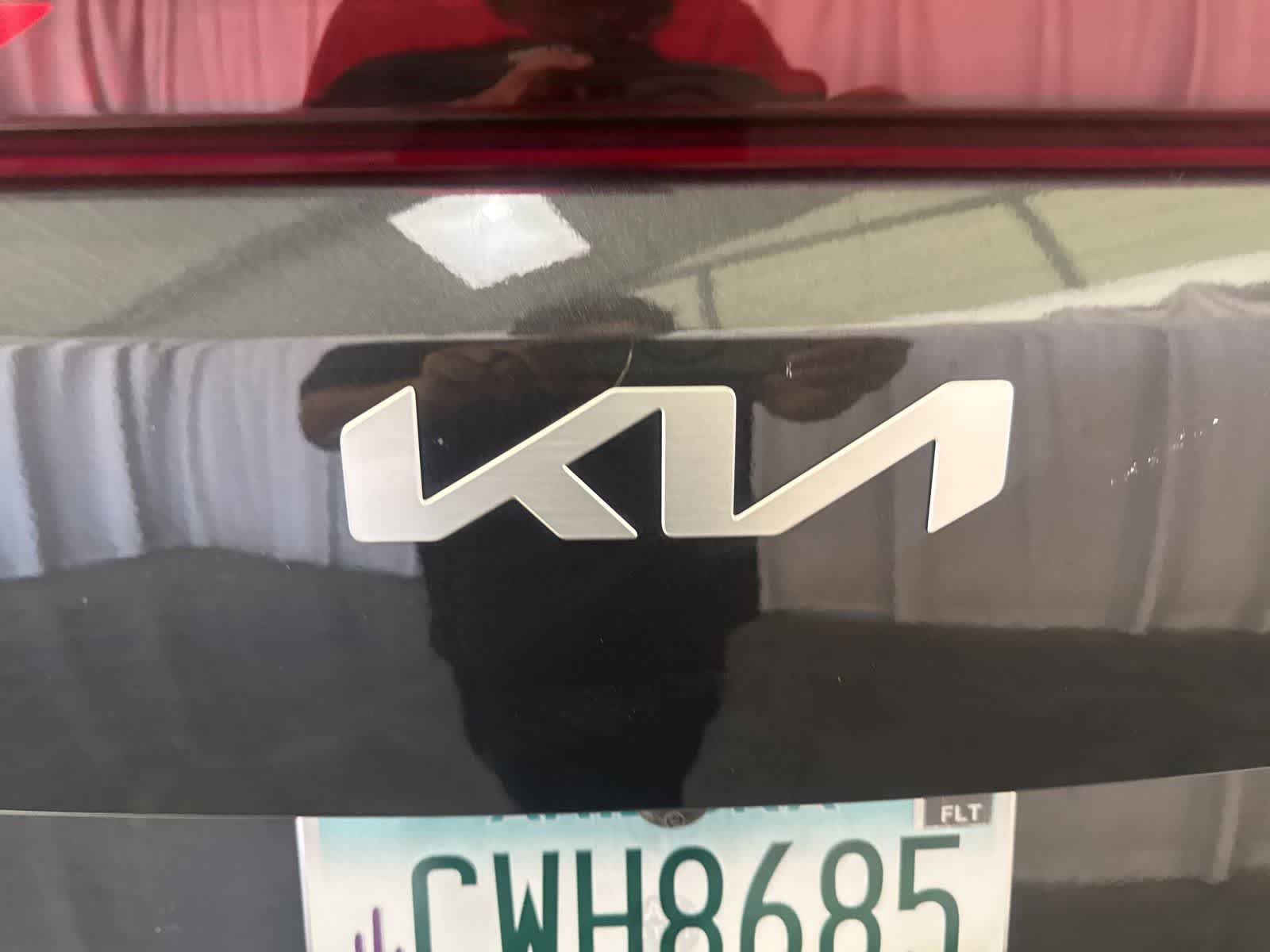 Used 2026 Kia Carnival LXS FWD image 14