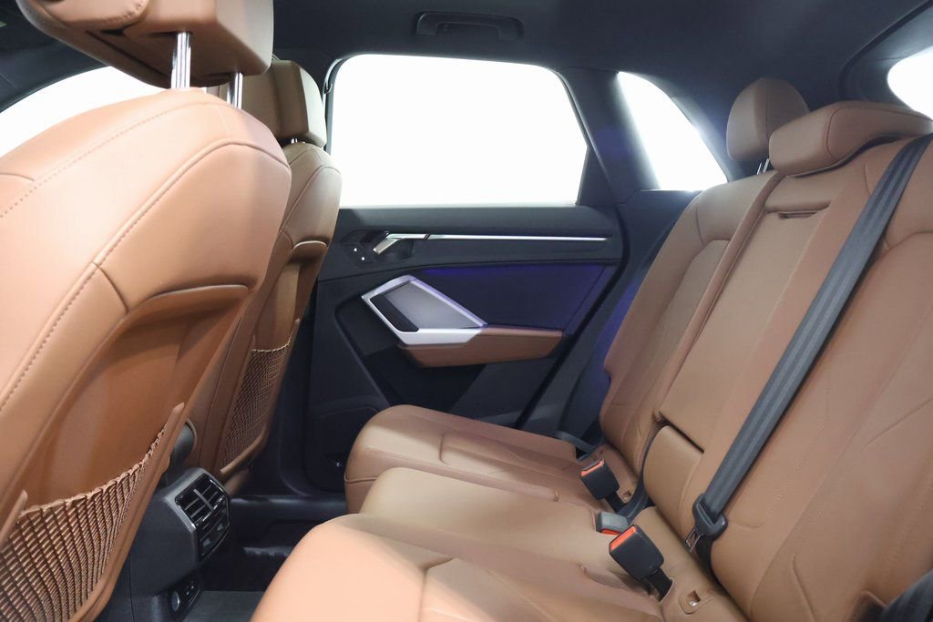 Used 2024 Audi Q3 2.0T Premium Plus w/ Premium Plus Package image 26