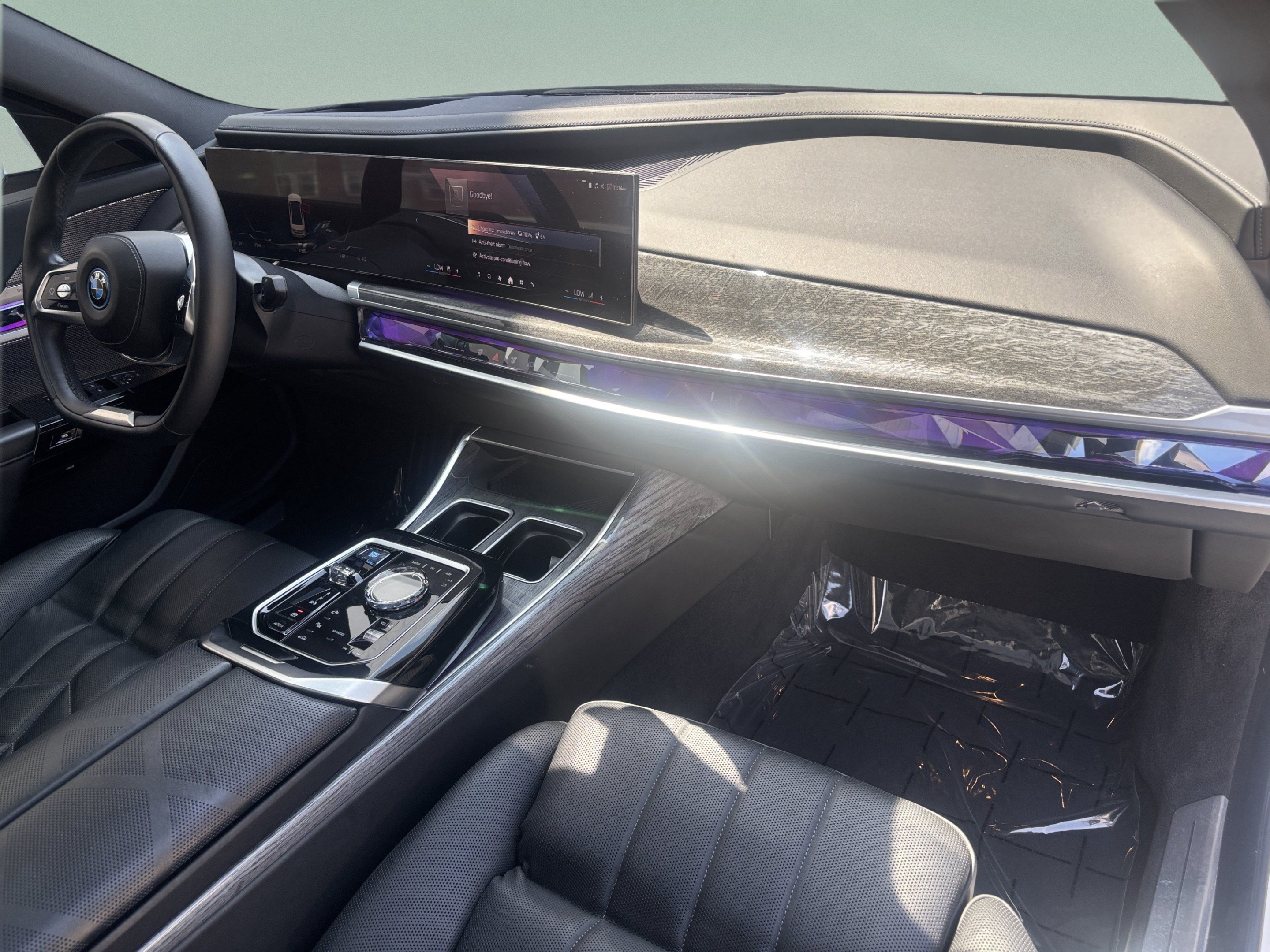Certified 2023 BMW i7 xDrive60 AWD/4WD image 25