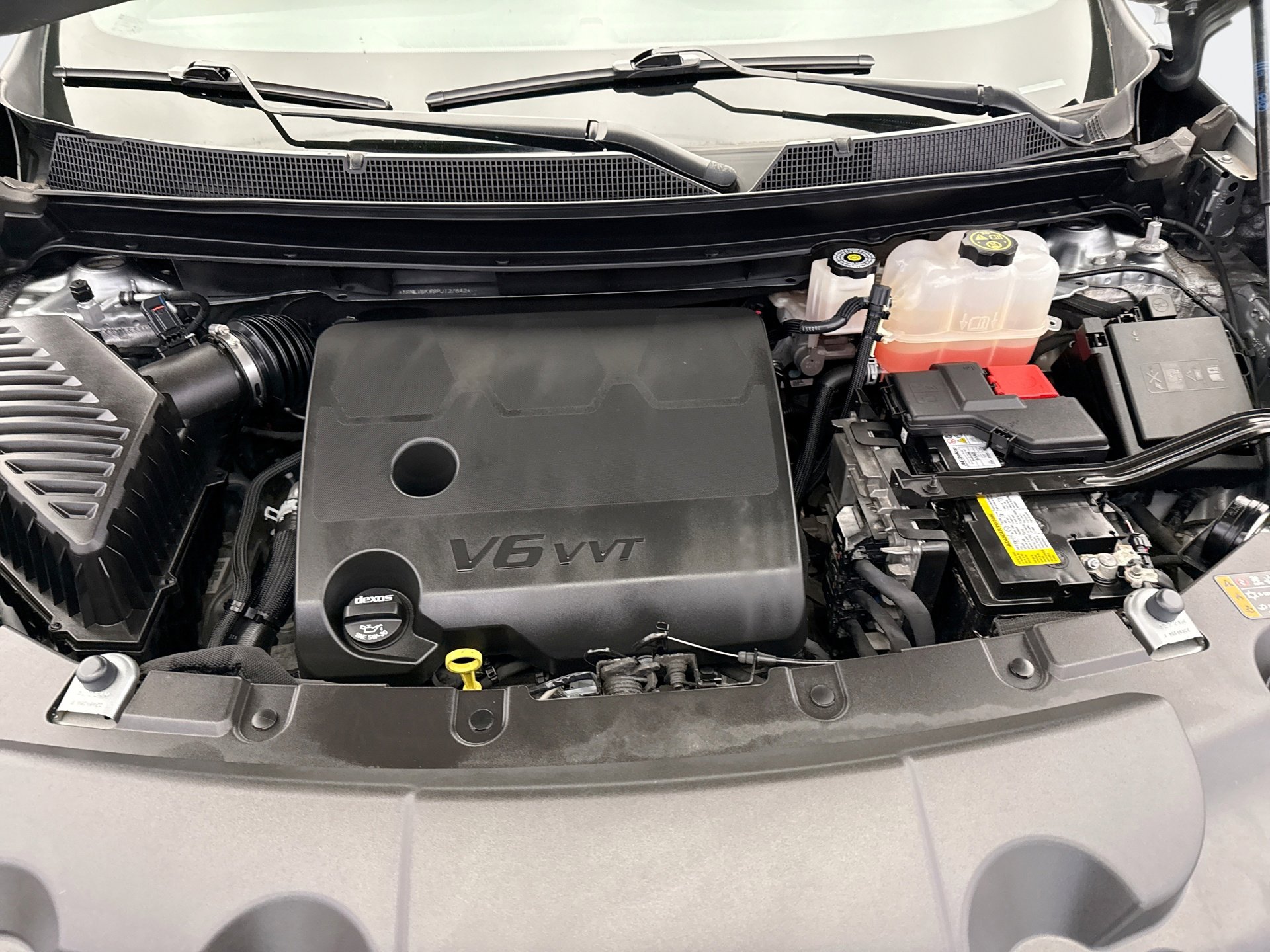 Used 2023 Chevrolet Traverse LT image 23