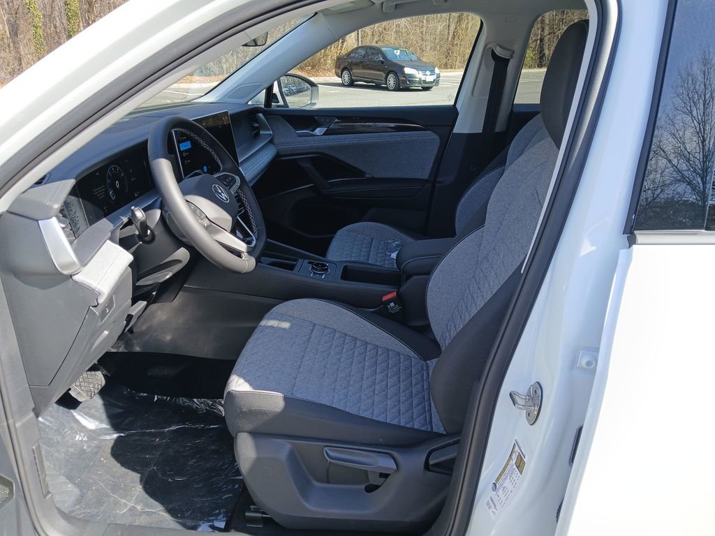 New 2026 Volkswagen Tiguan S image 9