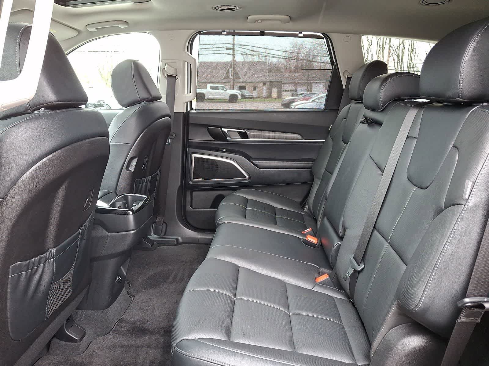 Used 2024 Kia Telluride EX AWD/4WD image 11
